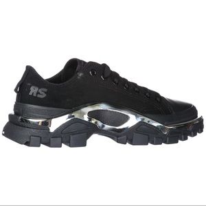 Adidas X Raf Simons Detroit runner Black/Silver